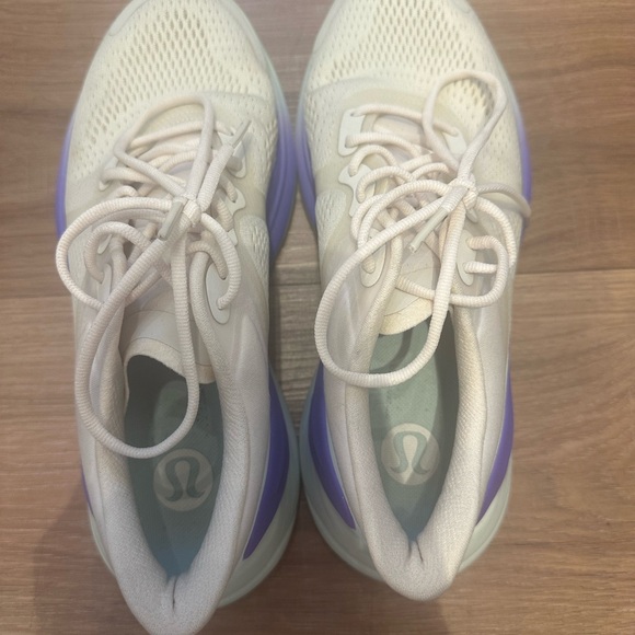 LULULEMON Blissfeel Women's Running Shoe SIZE 8 - Picture 3 of 8